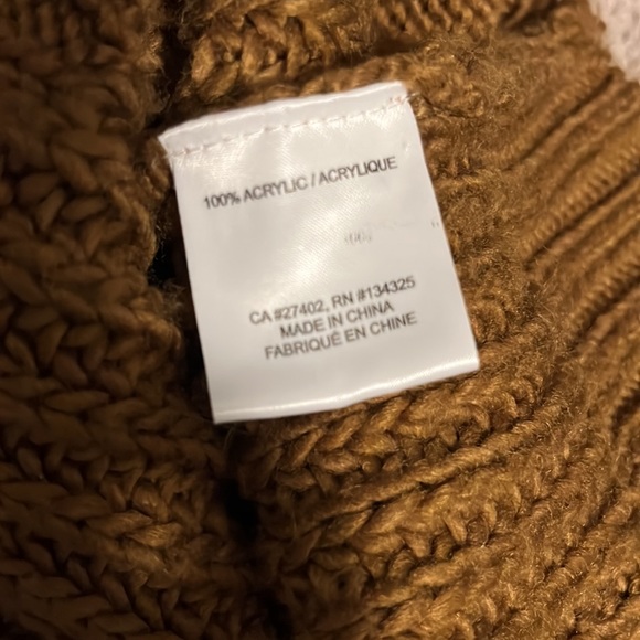 Women’s Orb Arcrylic Brown Cozy Sweater - Picture 5 of 5